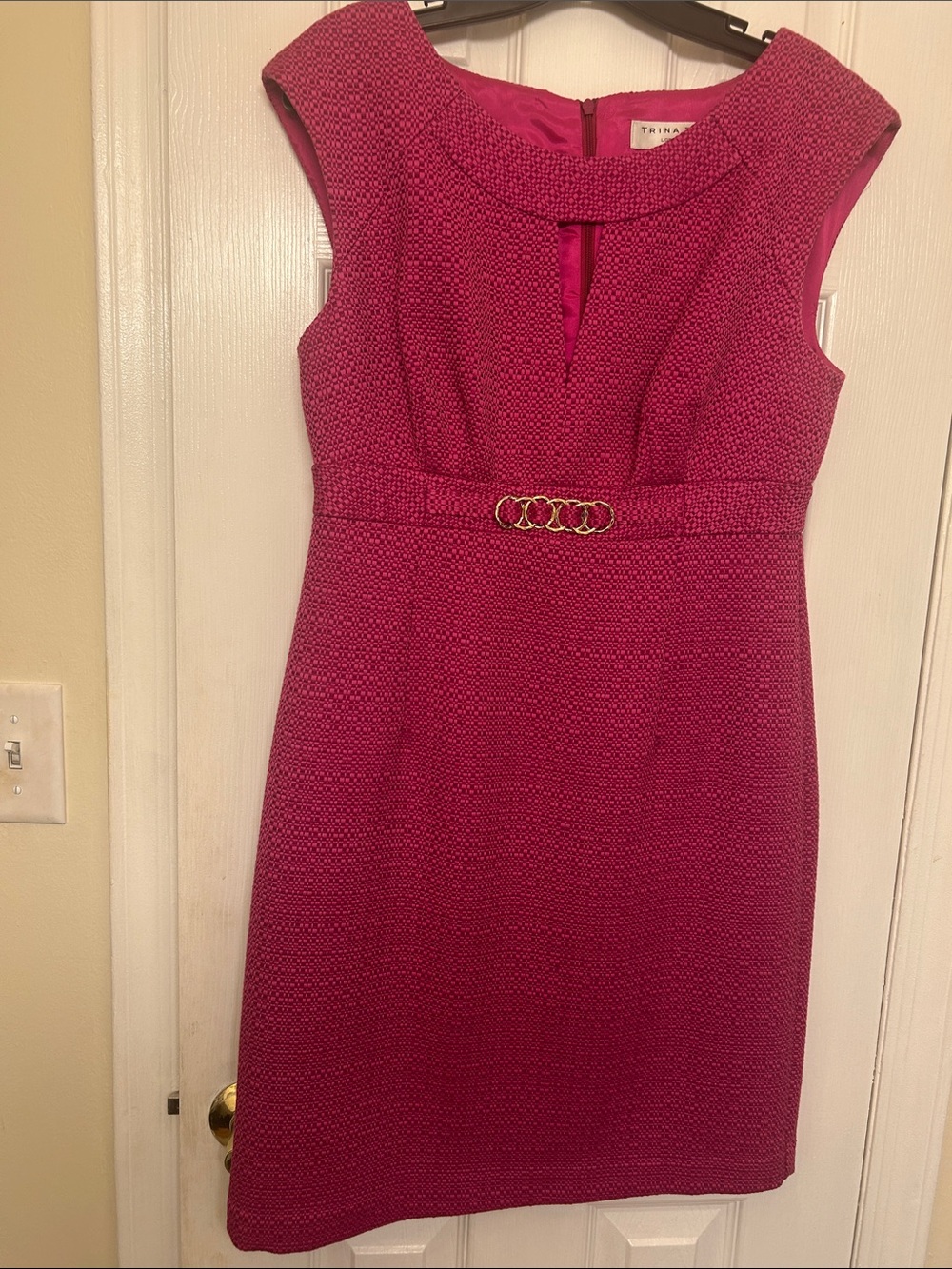 Trina Turk Magenta Textured Sheath Dress with Gold Link Belt